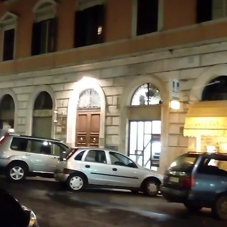 Хостел Palestro 247 *